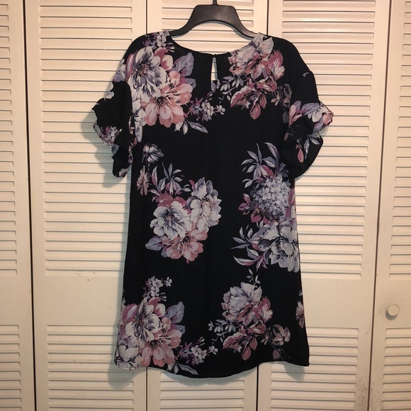 Lily White Floral Mini Dress - Picture 4 of 4